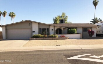 Building Photo - 1946 E Ellis Dr