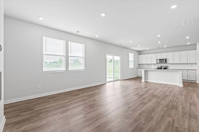 Building Photo - 2233 Blue Sky Meadows Dr