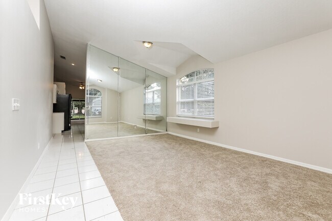 Building Photo - 1597 Crawford Dr