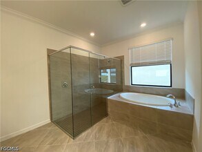 Building Photo - 14662 Cantabria Dr