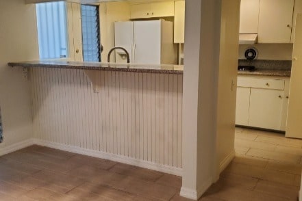 Building Photo - 312 S Elm Dr