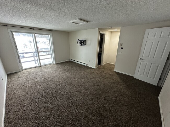 Foto del edificio - 1 Colburn Dr