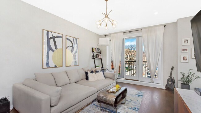 Foto del edificio - 1345 W Huron St