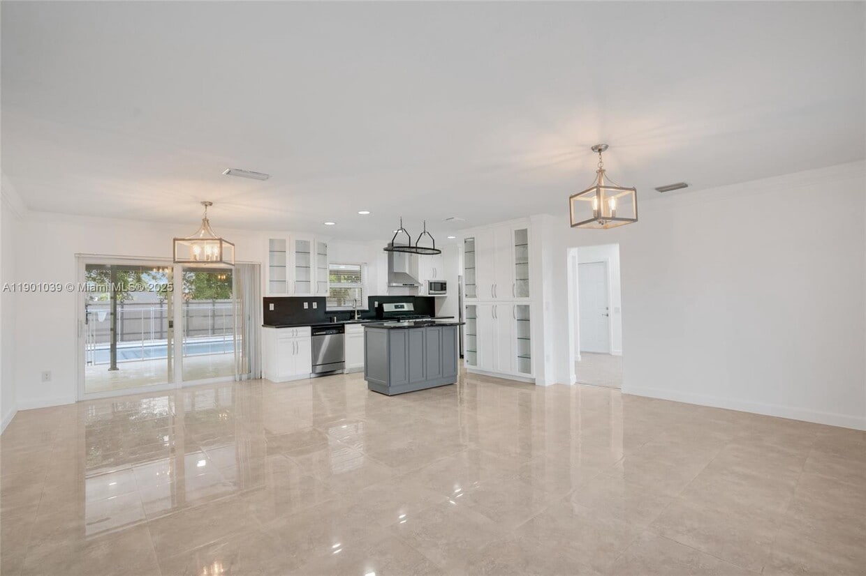 Foto principal - 10440 SW 126th Ave