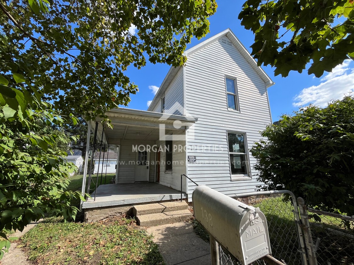 Foto principal - 138 S 7th St