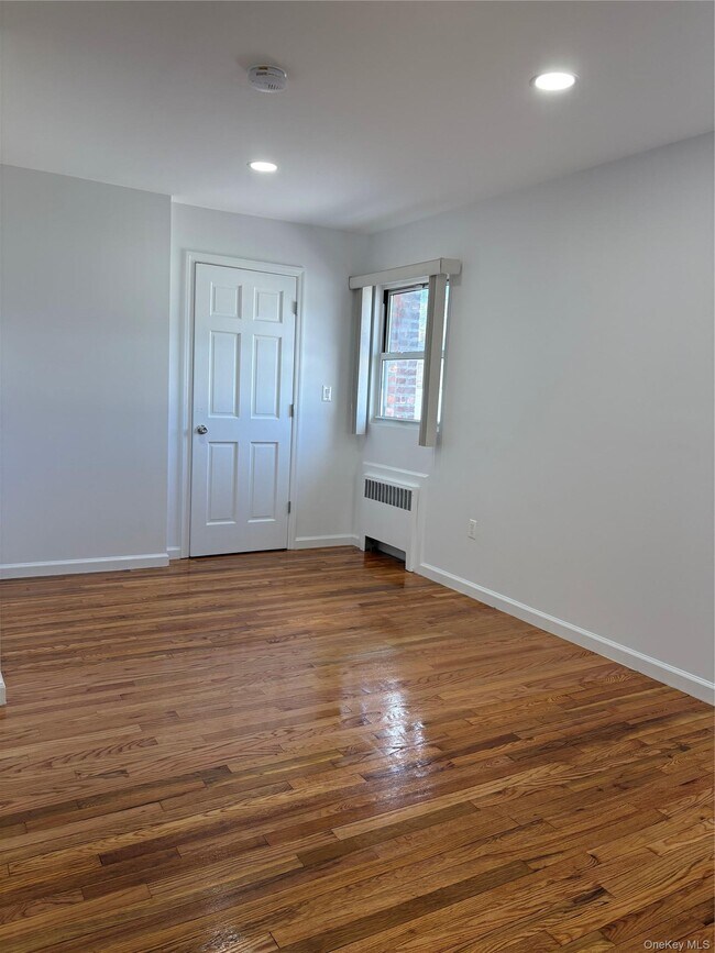 Foto del edificio - 2262 Leighton Rd