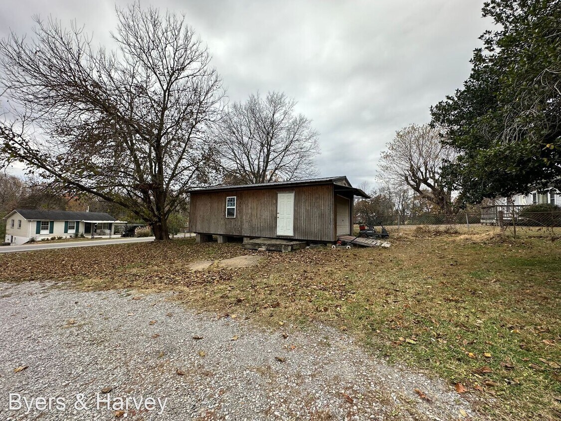 Foto del edificio - 3 br, 1 bath House - 719 Tommy Oliver Road