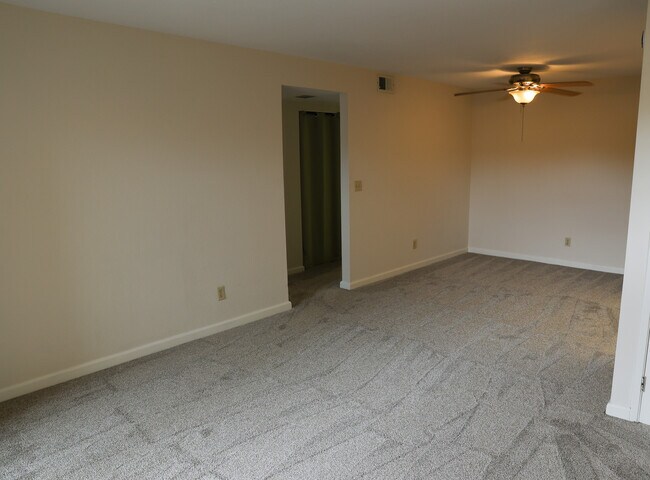Foto del edificio - 33941 Milton St