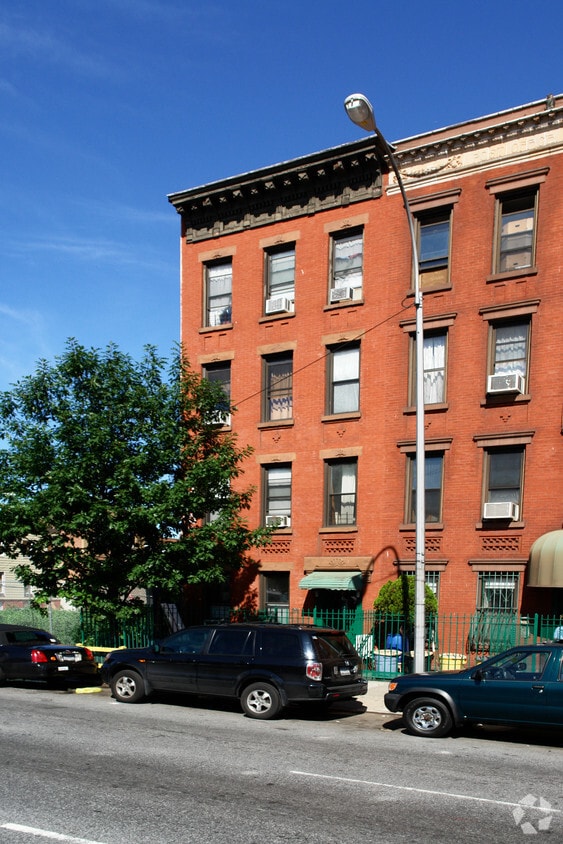 Building Photo - 544 4th Ave