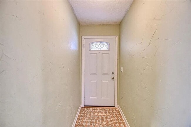 Foto del edificio - (3) Bed/(1.5) Bath Near Core Norman and OU...