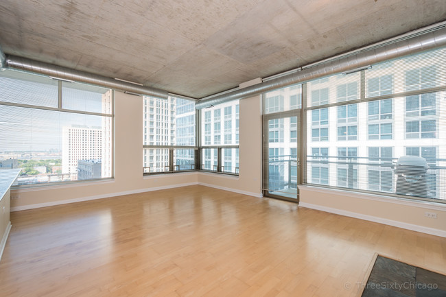 Foto del edificio - 125 E 13th St