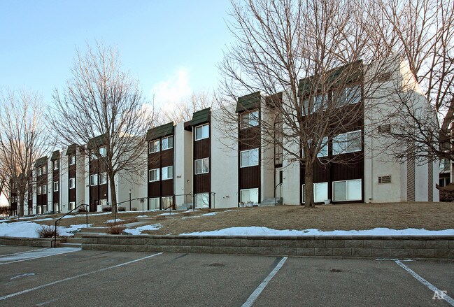 Foto principal - 12814 Nicollet Ave