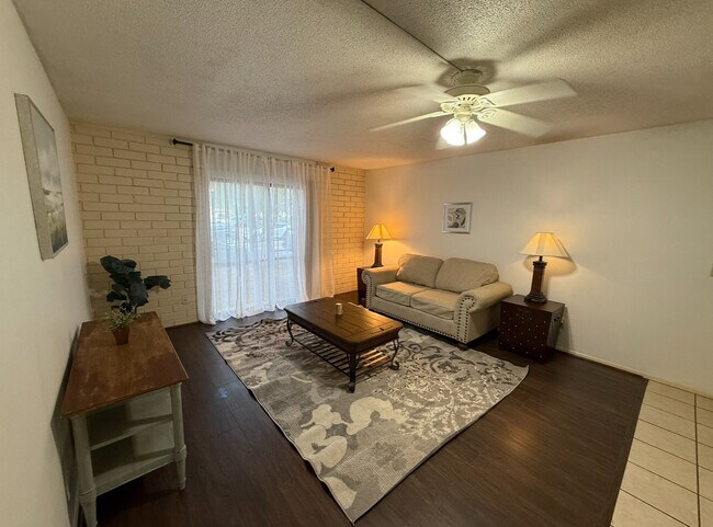 Foto del edificio - 1700 SW 16th Ct