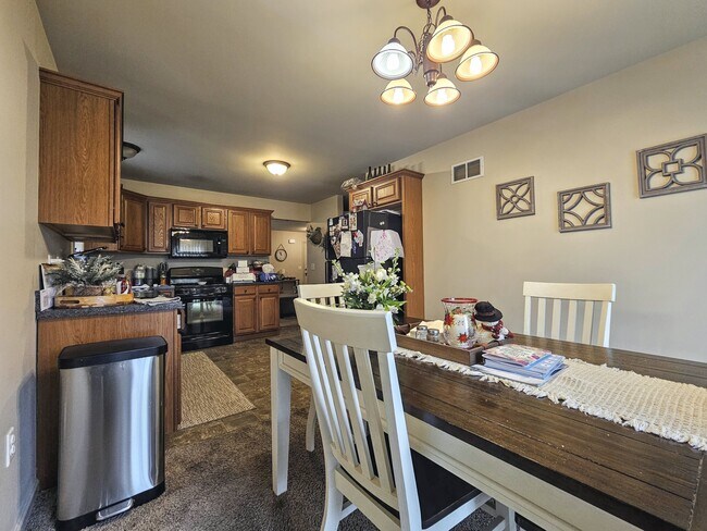 Foto del edificio - 29 Christy Ct