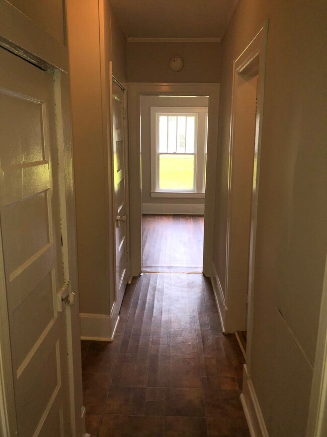 Building Photo - ****JUST REDUCED****495 Woodruff St. Court...