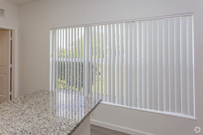 1BD, 1BA - 822 SF - Mirage Bay Apartments