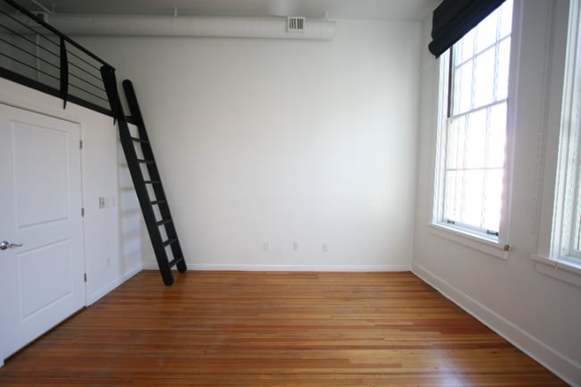 Foto del edificio - 301 Central Ave NE Ave