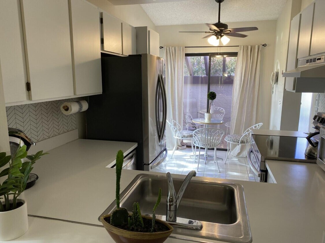Foto principal - 3950 Silver Maple Dr