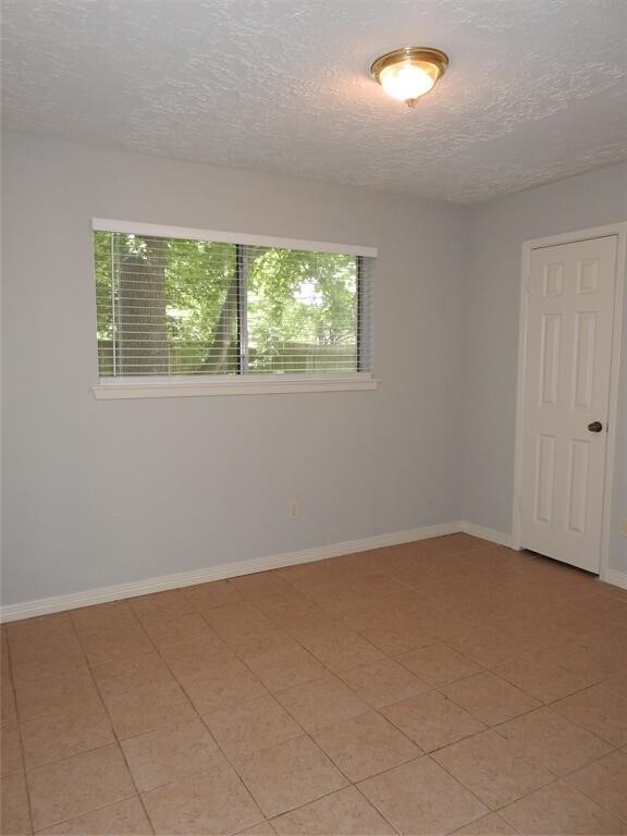 Foto del edificio - 19902 Bishops Gate Ln