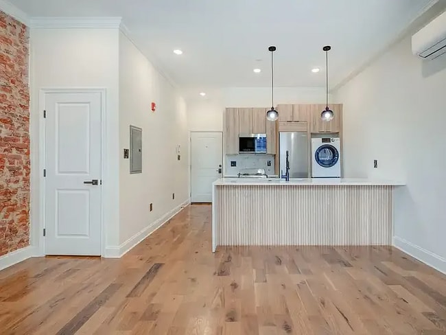 Foto del edificio - 2841 W Diamond St