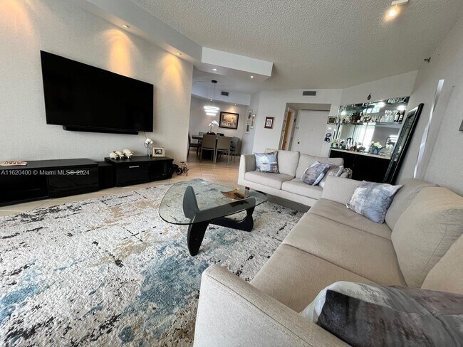 Foto del edificio - 4000 Island Blvd