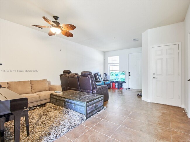 Building Photo - 12447 Emerald Creek Mnr