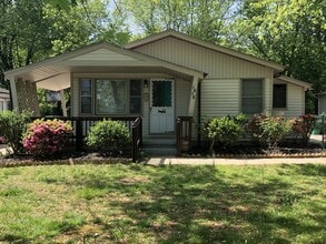 Building Photo - 1616 Brockett Ave