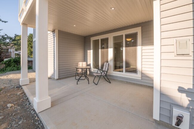 Photo du bâtiment - 903 Park Ave