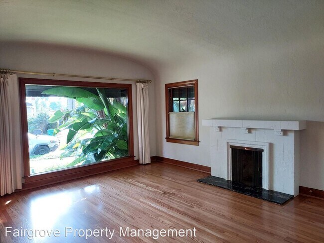 Foto del edificio - 3 br, 2 bath House - 4841 Sussex Drive