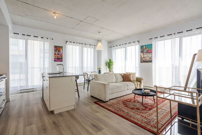 Building Photo - 517 Rue Saint-Henri