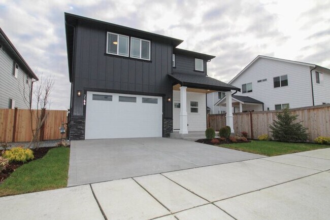 Foto del edificio - BRAND NEW HOME WITH ALL THE UPGRADES 4bed 2.5bath 2326sf 2 Car Garage