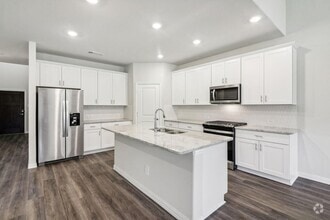 Building Photo - 701 Easthill Dr