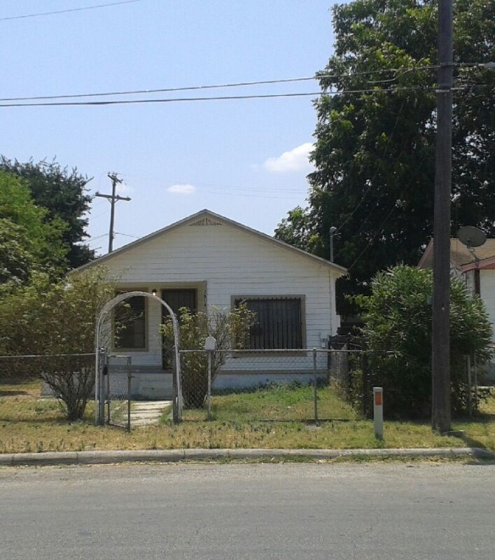 Primary Photo - 2814 El Paso St