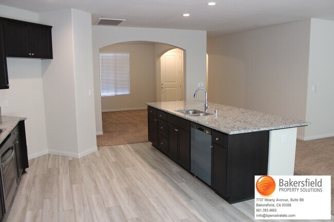 Building Photo - 6507 Sunchase Dr