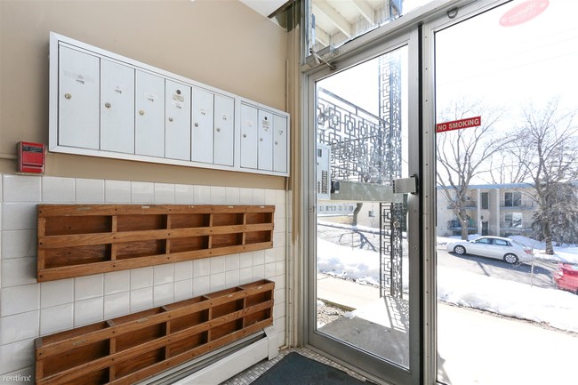 Building Photo - 2 br, 1 bath Apartment - 1640 Cumberland St