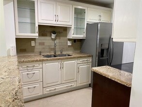 Building Photo - 3216 Coral Ridge Dr