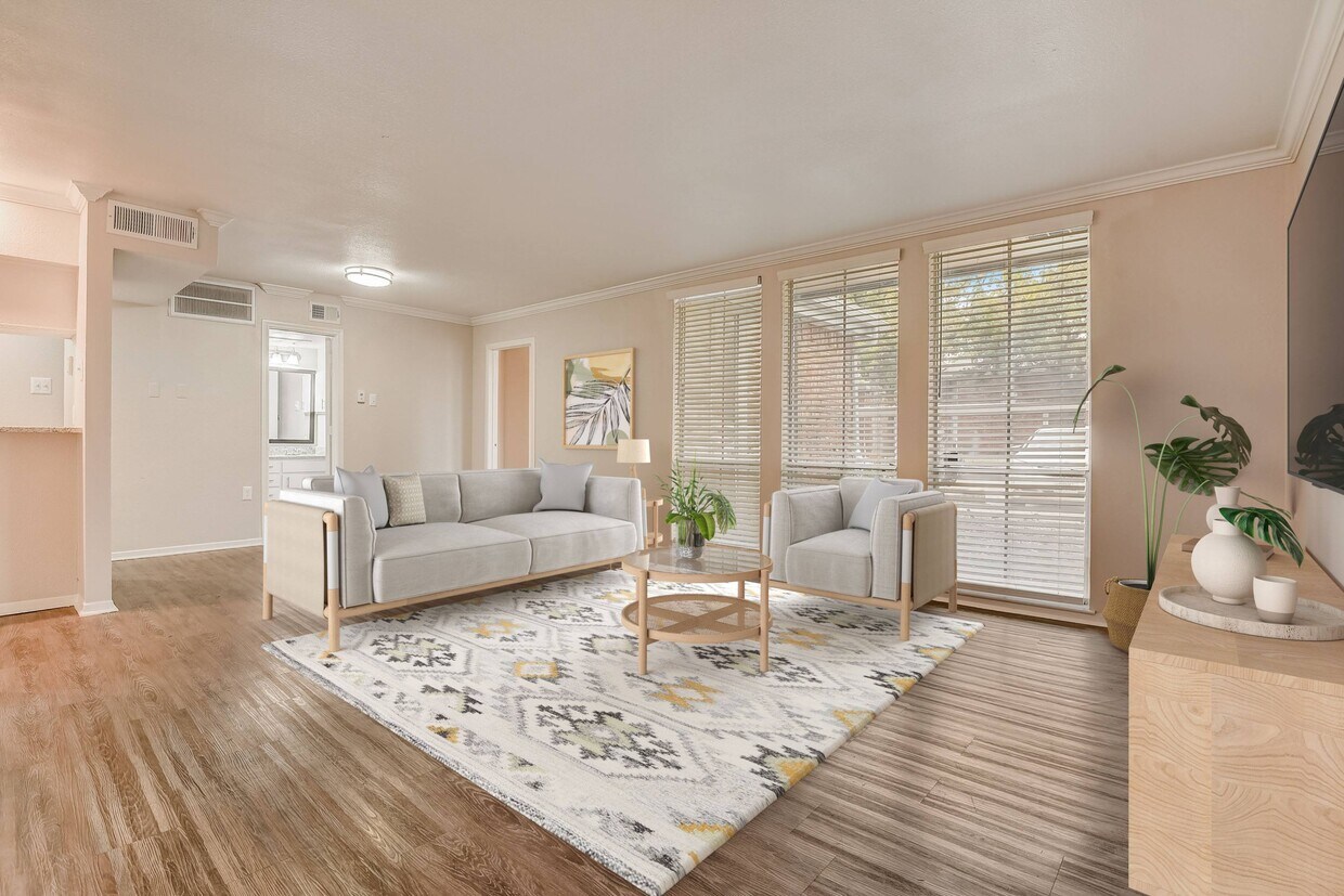 Coronado Villas Apartments in Denton, TX