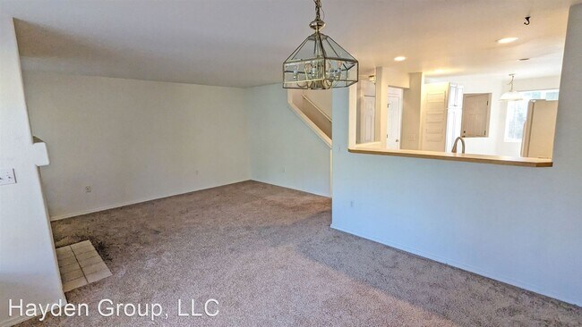 Foto del edificio - 3 br, 2.5 bath House - 16025 SW Audubon St...
