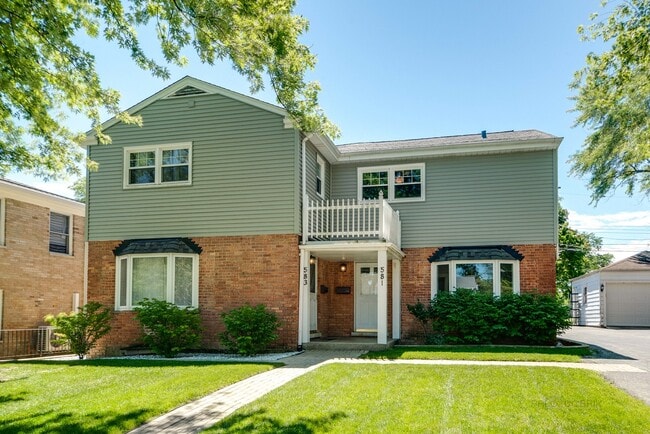 Building Photo - 581 Ivy Ct