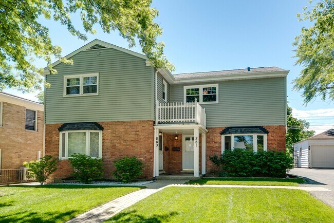 Foto del edificio - 581 Ivy Ct