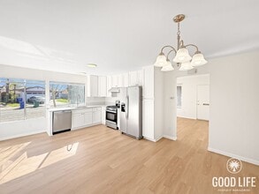 Building Photo - 10811 Whitehall Rd