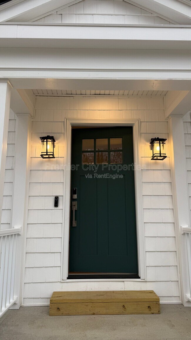 Foto del edificio - 240 Mcgregor Ave