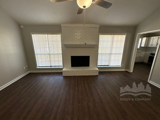 Building Photo - 316 Sparky Cove