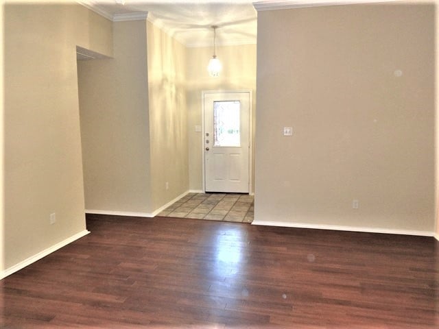 Foto del edificio - 818 La Sierra Ct