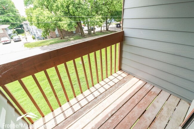 Foto del edificio - 1500 McCain Ln