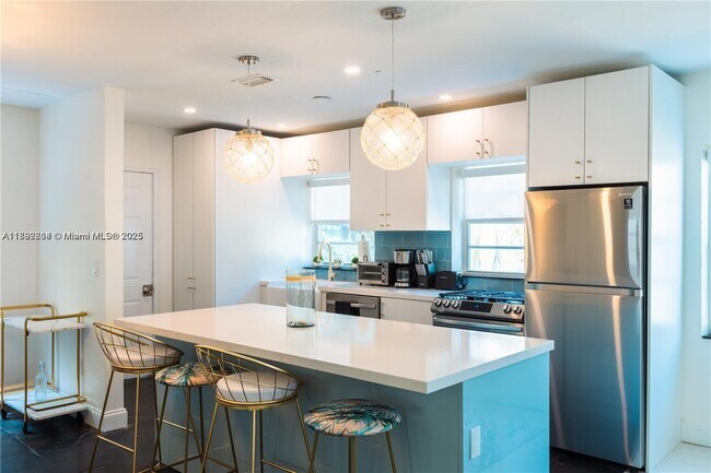 Foto del edificio - 426 NE 26th St