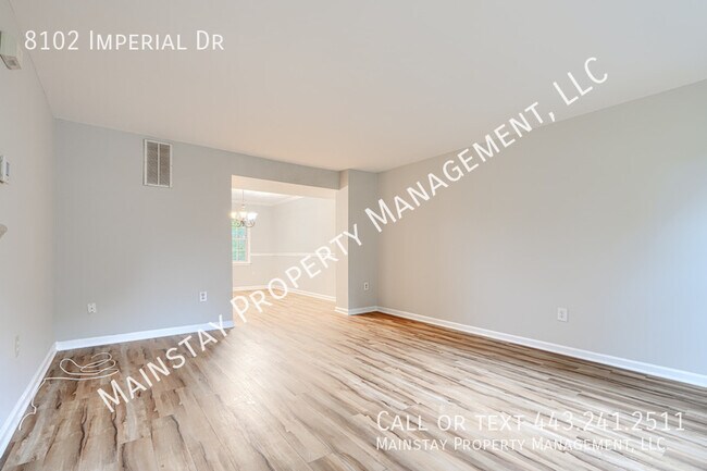 Foto del edificio - 8102 Imperial Dr