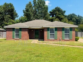 Building Photo - 6965 Oak Side Dr