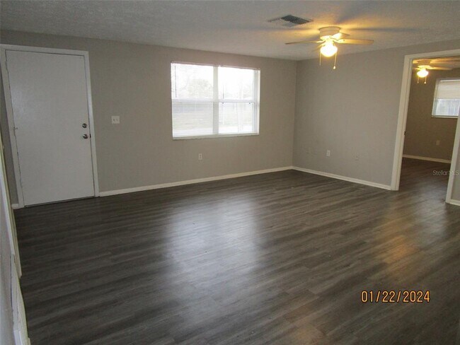 Foto del edificio - 8947 Cairo Ln