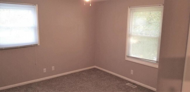 Foto del edificio - 8979 Golden Valley Drive